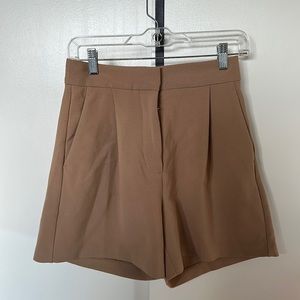 Wilfred high waist tan shorts
